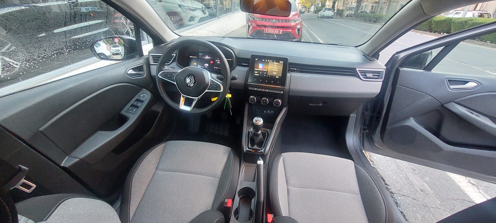 Renault Clio 1.0 90CV foto 8